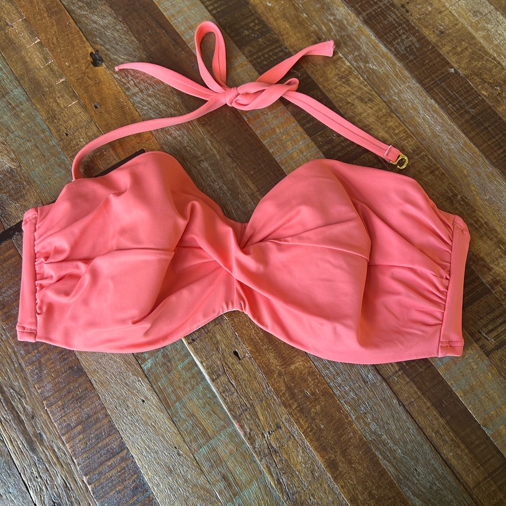 Victoria’s Secret Coral Pink Bikini Swim Top. 38D.